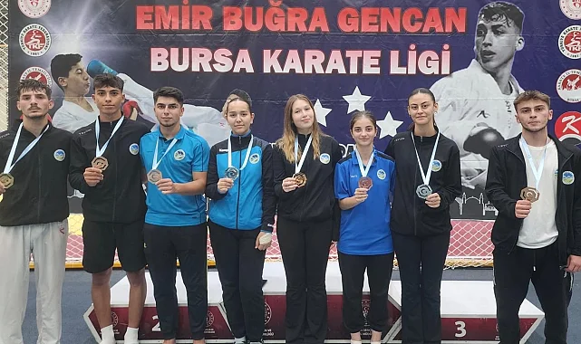 Sakaryalı karateciler Bursa'dan 8 madalyayla döndü