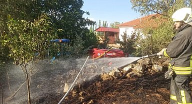 Tankerler ile yangınların büyümesi önlendi