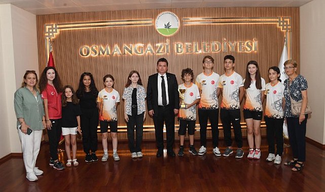Türkiye ikincisi sporculardan Başkan Aydın'a ziyaret