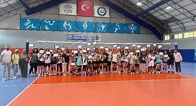 Yaz Spor Okulları'nda ilk dönem tamamlandı
