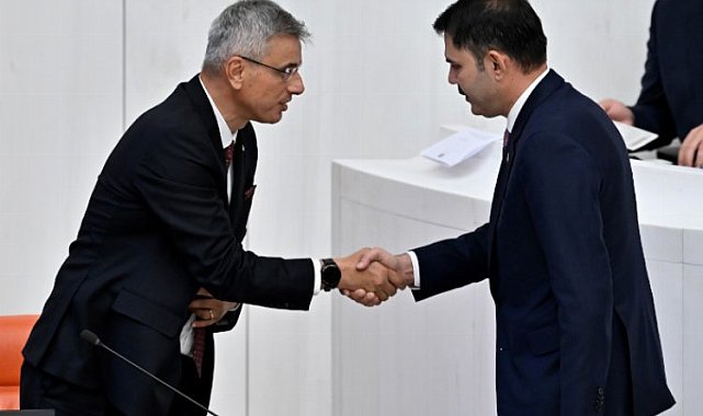 Yeni bakanlar yemin etti