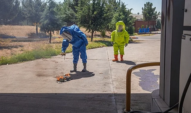 AFAD timi kavurucu sıcakta da eğitimlerle zorlu görevlere hazırlanıyor