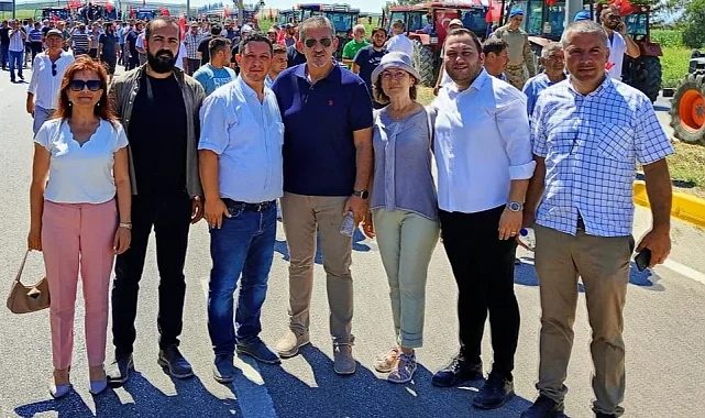 Balıkesir Bandırma'da CHP'liler domates üreticilerini dinledi
