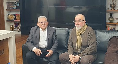 Başkan Büyükkılıç: "Tarihimizin iki önemli dönüm noktasını gururla kutluyoruz"