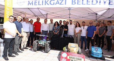 Başkan Palancıoğlu TEKNOFEST öncesi stantları ziyaret etti