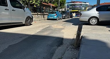 Bursa'da bu mahallenin yolları araç sahiplerine maddi sorun yaratıyor