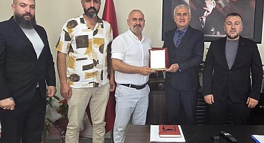 Dünya Türk Birliği'nde Bursa İl Göç İdaresi'ne nezaket