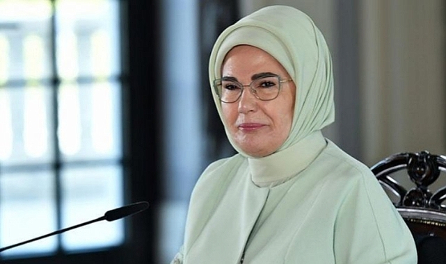 Emine Erdoğan'dan '30 Ağustos' mesajı