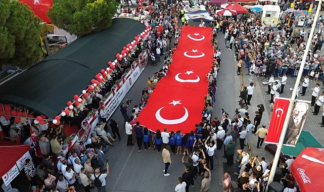 Eşme Kilim Festivali'ne coşkulu açılış