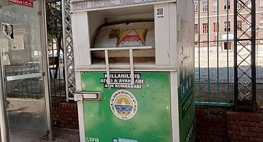 Gemlik'in giysi kumbaraları ihtiyaç sahiplerinin yüzünü güldürüyor