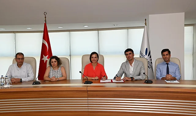 Karabağlar Belediyesi'nden örnek protokol