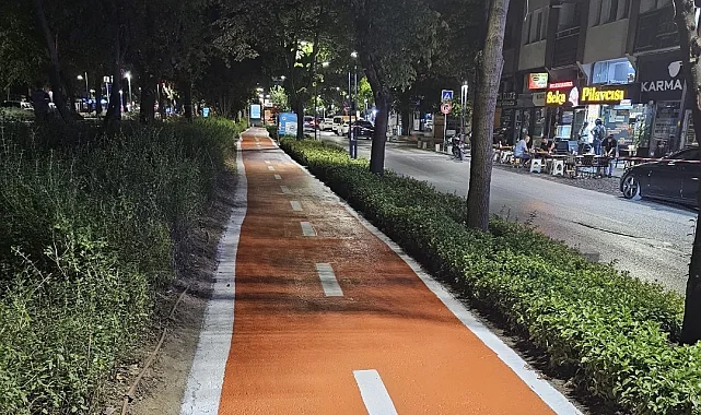 Kocaeli Cumhuriyet Bulvarı'nda bisiklet yolu yenilendi
