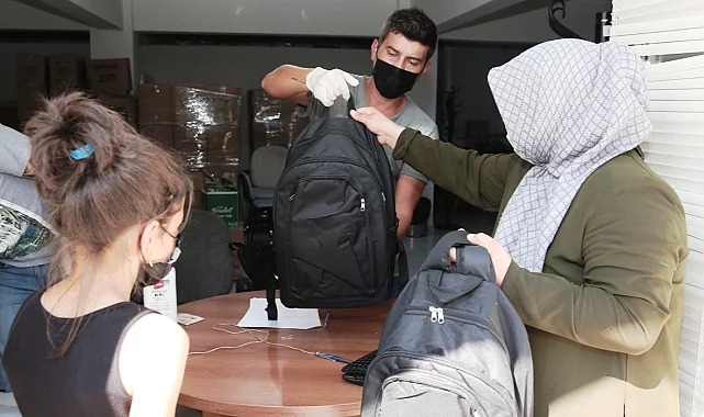 Nilüfer Belediyesi'nden öğrencilere kırtasiye desteği
