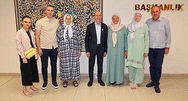 Srebrenitsa şehit anneleri Başkan Pekyatırmacı'yı ziyaret etti