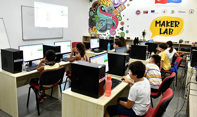 Yeni dönemin ilk mezunları
