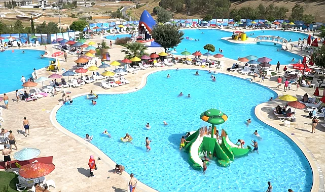 Aqua Yaşam Havuzları İzmir'in gözdesi