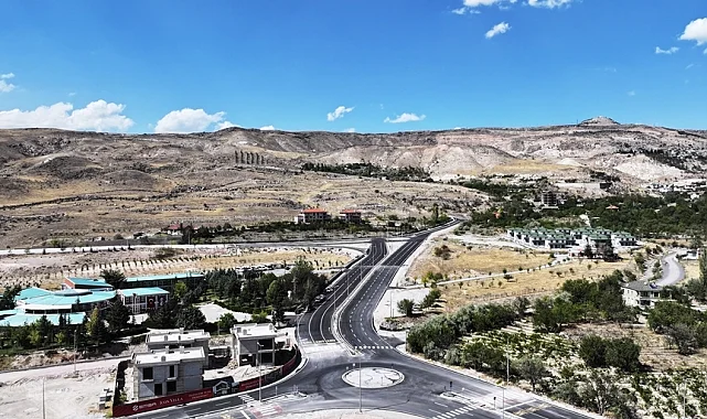 Başkan Çolakbayrakdar: "İmarsız yerden asfaltlı modern bir güzergaha dönüştürdük"