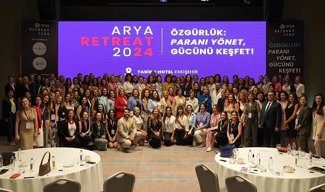 Başkan Ünlüce; "Kadınlarımız korkmadan iş hayatına girmeli"