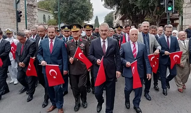 Bursa'nın düşman işgalinden kurtuluşunun 102'nci yılı coşkuyla kutlandı