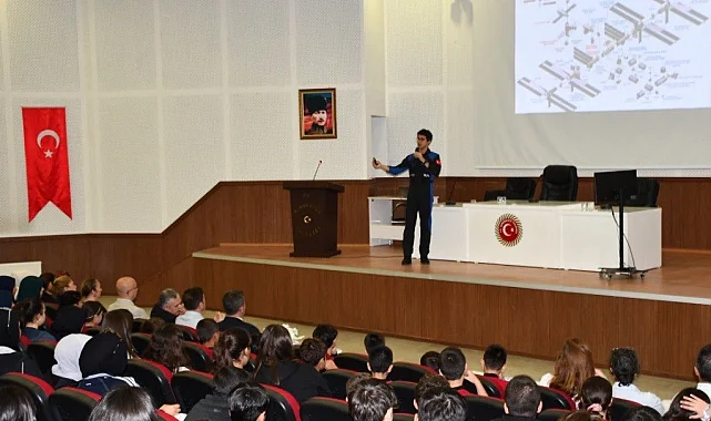 Cihangir Atasever meraklı bilimcilerle buluştu