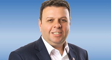 Ediz Ün'de CHP'ye dönüş sinyali... "Yakında yine yuvamda olacağım"