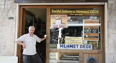 Mehmet Dede Arap prenslerine deve sütünden, Çinli kadınlara pirinçten sabun üretti