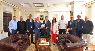 Muzaffer Yıldırım'dan Vali Sezer'e ziyaret