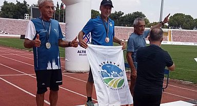 Sakaryalı sporcu altın madalyayla döndü