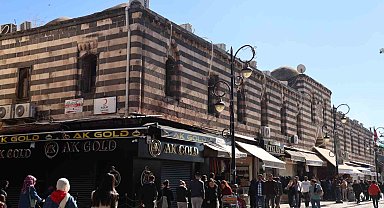 10 bin yıldır yaşamın aralıksız devam ettiği Sur ilçesinde turizm yoğunluğu