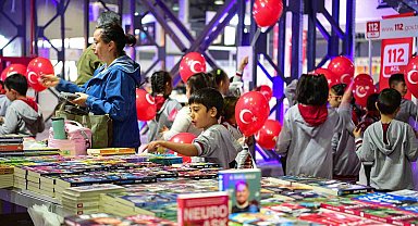 10. Malatya Anadolu Kitap ve Kültür Fuarı yoğun katılımla devam ediyor