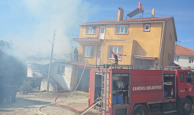 85 yaşındaki adam evinde çıkan yangında ölümden döndü