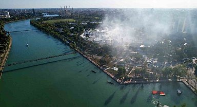 Adana'da 4 günde 500 bin şiş et ve 400 bin şişe şalgam suyu tüketildi
