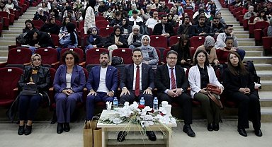 AİÇÜ'de bağımlılıkla mücadele oryantasyon eğitimi düzenlendi