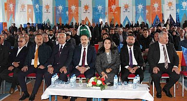 Ak Parti Eleşkirt İlçe Başkanı Taner Kazak güven tazeledi