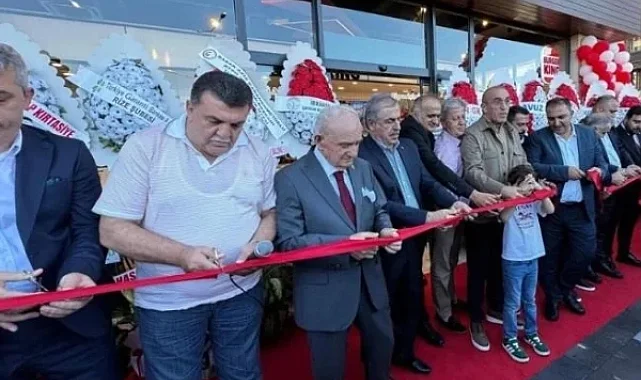 AK Parti Sözcüsü açıkladı... Rize'de belediye başkan ve yöneticileri disipline sevk edildi!