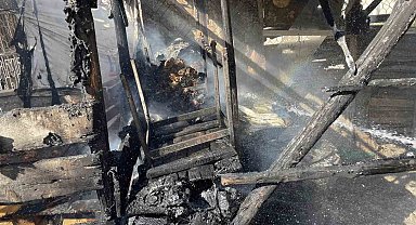 Alevlere teslim olan garaj küle döndü