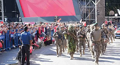 Antalya'da Cumhuriyet coşkusu