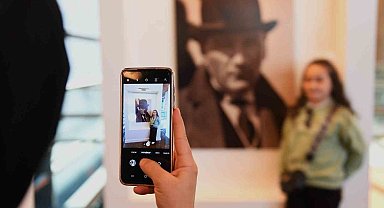 Atatürk'ün en özel fotoğrafları Osmangazi'de sergileniyor