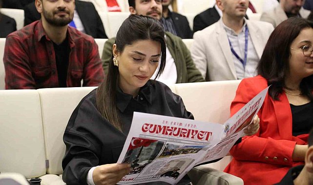 Avrasya Üniversitesi'nden "Cumhuriyetin Kazanımları" konferansı