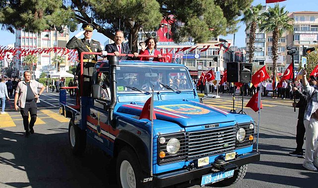 Aydın'da 29 Ekim Cumhuriyet Bayramı coşkuyla kutlandı