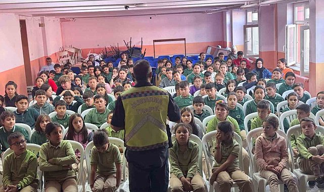 Aydın'da 300 öğrenciye trafik kuralları anlatıldı