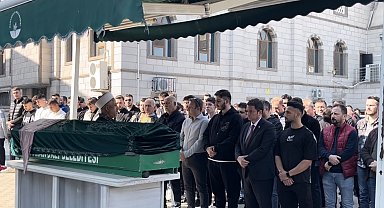 Ayrılma aşamasındaki eşi tarafından öldürülen diş doktoru toprağa verildi