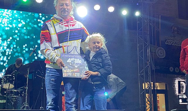 Ayvalık'ta hasat festivalinden nostaljik melodiler yükseldi