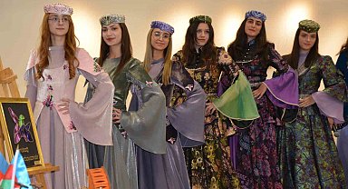 Azerbaycan'ın milli kıyafetleri, İzmir'de sergilendi