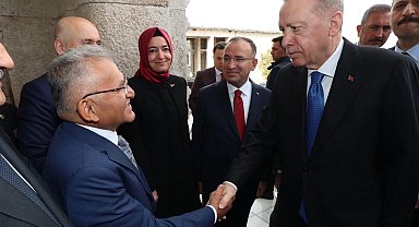 Başkan Büyükkılıç ile görüşen Cumhurbaşkanı Erdoğan'dan Kayserililere selam