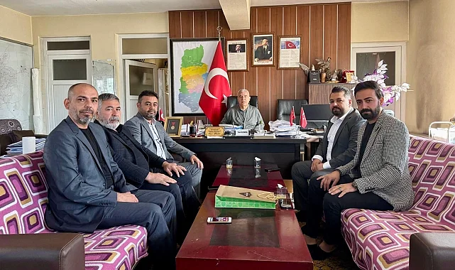 Başkan Çiçek; "Muhtarlarımız, demokrasinin temel taşlarıdır ve yerel yönetimlerin en önemli temsilcileridir."