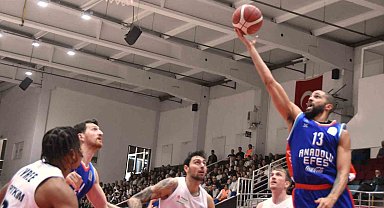 Basketbol Süper Ligi: Aliağa Petkimspor: 79 - A. Efes: 85