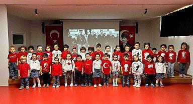 Belediye kreşlerinde Cumhuriyet Bayramı kutlaması