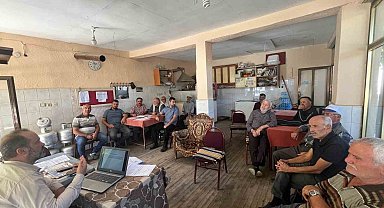Beyşehir'in 48 mahallesinde bin 600 çiftçi ile buluşuldu