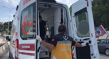 Bilecik'te meydana gelen trafik kazasında 1'i çocuk 2 kişi yaralandı